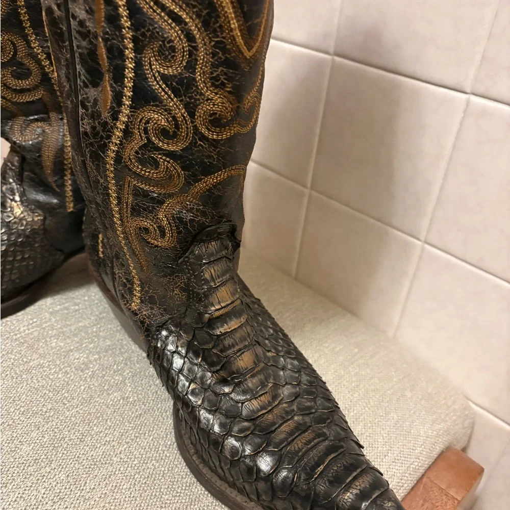 Corral women’s western style tall boot size 9 - Picture 3 of 8